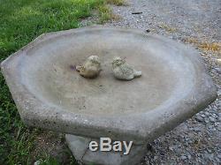 Elegant Vintage Cement/concrete Old Tabletop Bird Bath 2 Fat Baby Birds 11 T